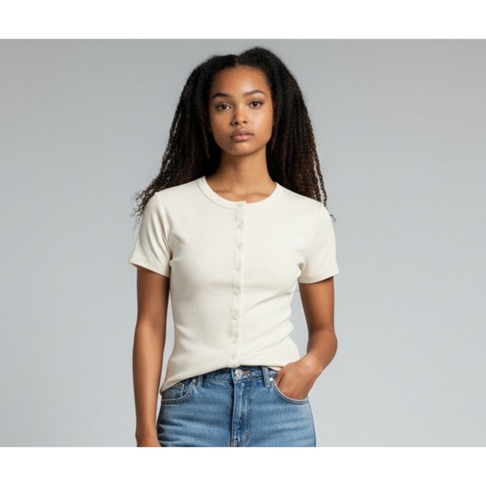 Vuori Pose White Ribbed Button Front Top M Short Sleeve Crew Neck Stretch NWOT